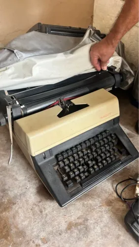 Máquina de Escrever/Datilografia Facit - Item de Colecionador