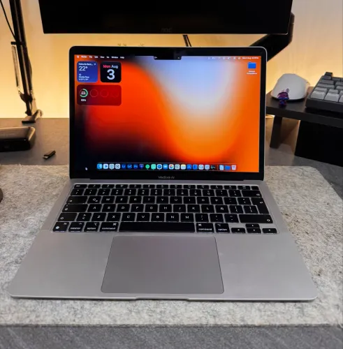 Macbook air m1