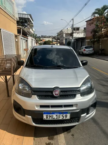 Fiat Uno Attractive 1.0 EVO Fire Flex 8V 5P 2021