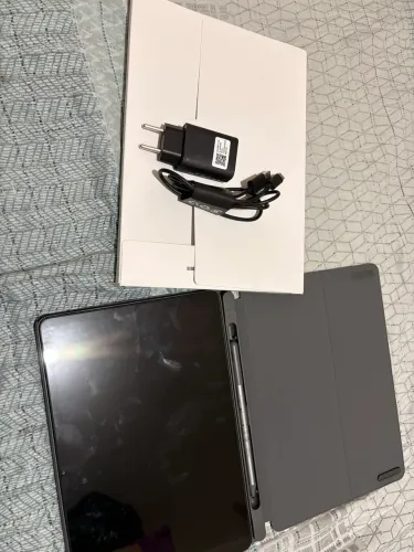 Tablet Lenovo, 128 gb, pouco tempo de uso