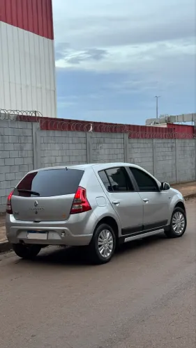 Renault Sandero Privilège Hi-flex 1.6 16V 5P AUT 2012