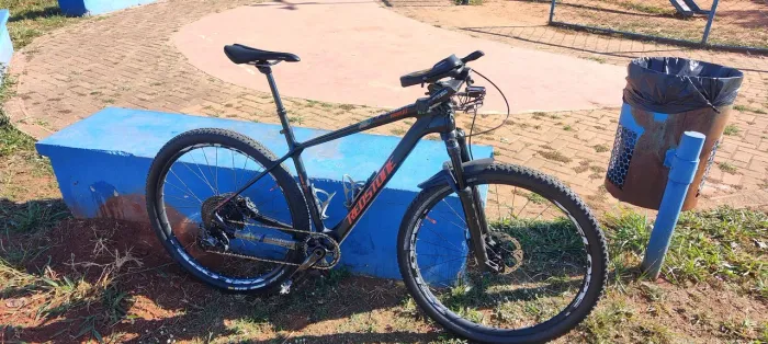 Vendo ou troco bike redstone carbono 