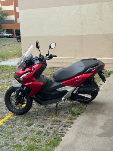 HONDA ADV 160 2024/2025 IMPECÁVEL, NA GARANTIA DE FÁBRICA!