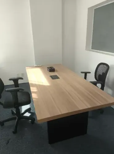 Mesa de Reunião Diretor Executiva c/ Caixa de Conectividade - Perfeito Estado!