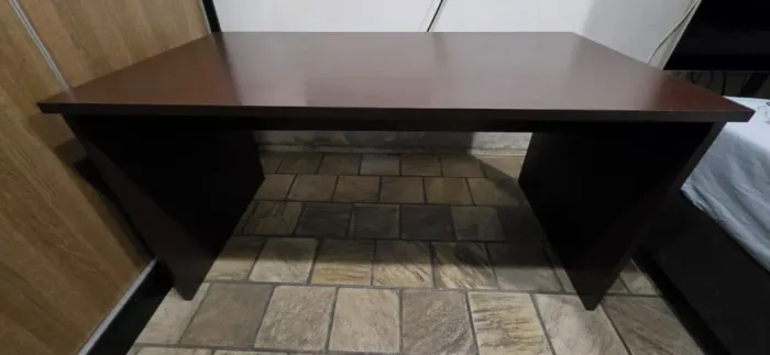 Mesa para computador, Grande e Resistente (1.50m de largura)