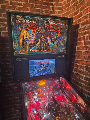 FLIPERAMA PINBALL STERN BLACK KNIGHT (CAVALEIRO NEGRO) 
