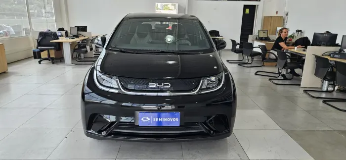 BYD Dolphin EV (Elétrico) 2026