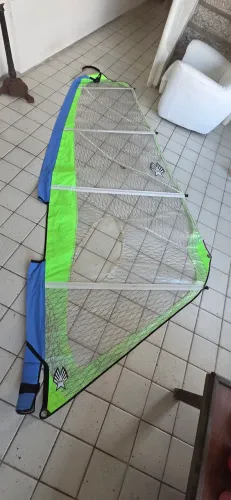 Windsurf vela