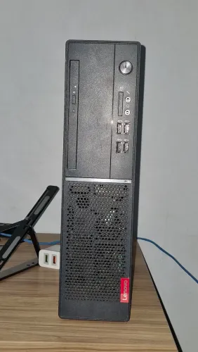 Computador Slim Lenovo V520s | Intel Core i5 7400 | 8GB RAM | 500GB