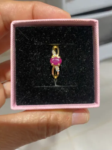 Lindo anel de ouro 18 com Pedra de Ruby