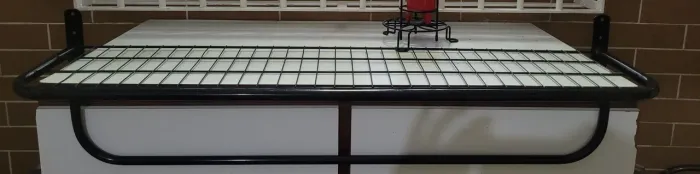 arara de parede com prateleira 1,2m