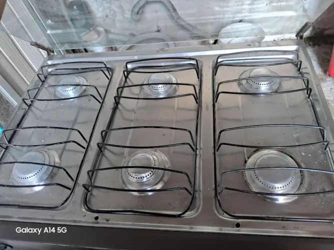 Vendo fogão 6 bocas 