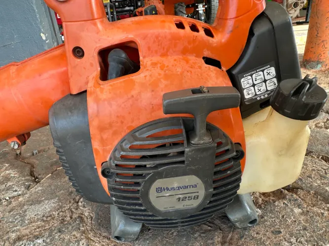 Soprador de folhas husqvarna 125B