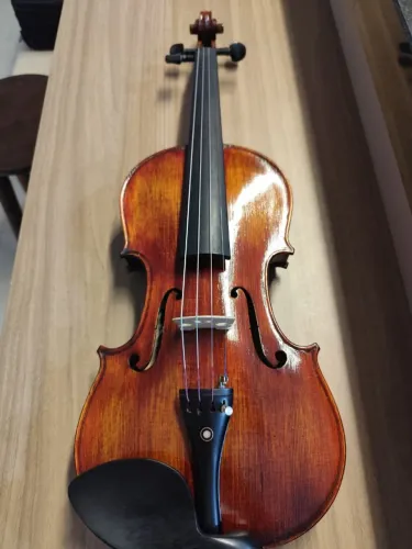 Violino 4/4 tampo inteiriço 