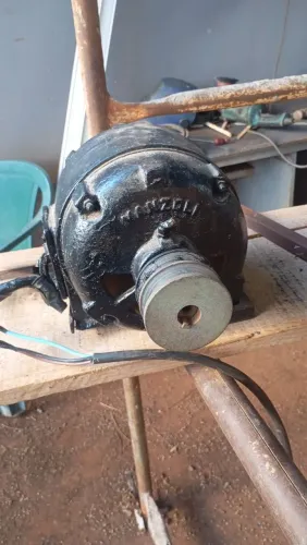 Motor manzoli trifásico 2 (CV)