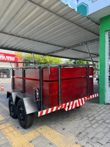 Reboque de fábrica dois eixos