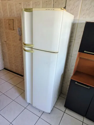 GELADEIRA 