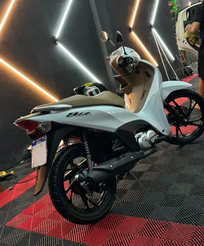 Honda Biz 2025 EX completa