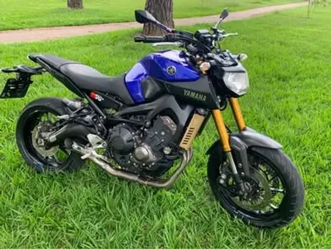 YAMAHA MT09 2017
