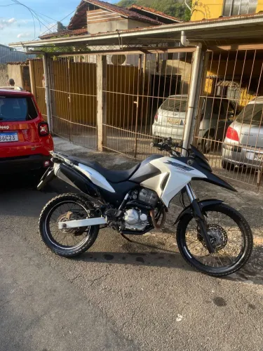 Vendo Xre 300 2016