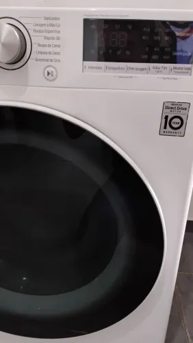 Maquina de lavar LG inverter 11kg com Wi-Fi e Inteligencia Artificial e lavagem a vapor.