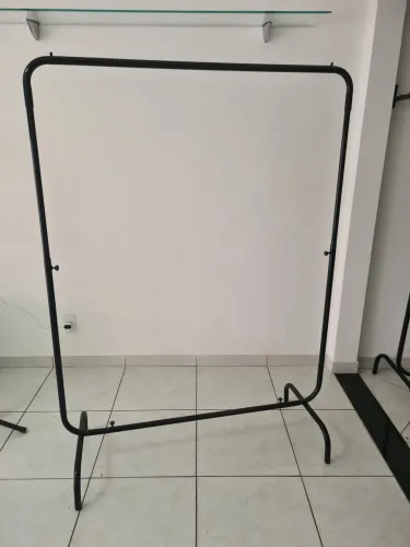 Arara expositor para roupa 120cm