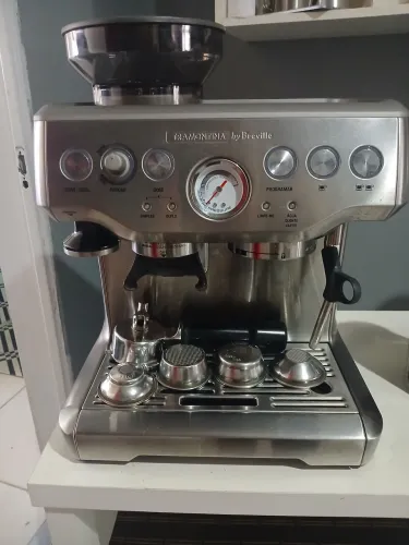 Maquina de café semi profissional tramontina Breville