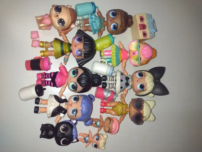 Kit 7 LOL Surprise Bonecas com acessórios + 2 PETS/Filhas + BRINDE: uma linda casa!