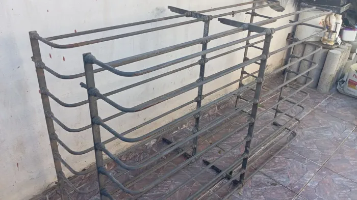 Vendo 2 grades de janelas em ferro novas 1.48×90cada1.000te *