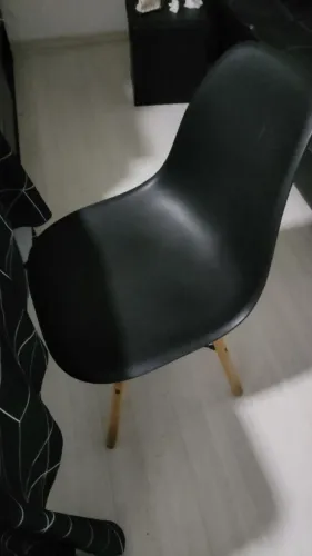 3 Cadeiras Eames
