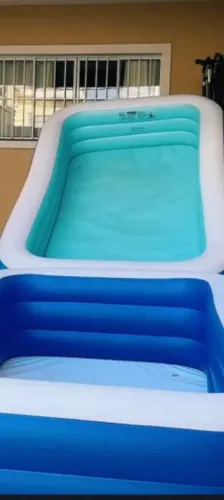 Piscina nova 600 litros ,inflável na caixa nunca foi usada. Medidas 180×140x60