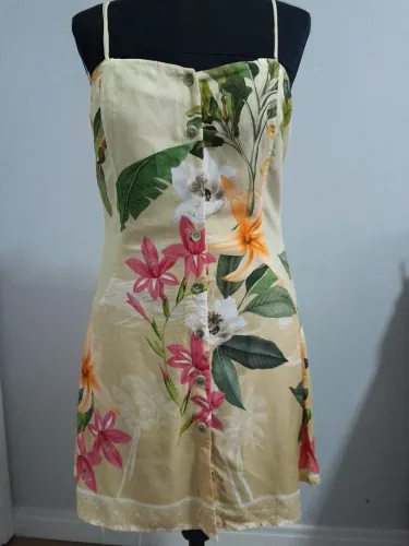 Vestido florido viscose, Munny, nunca usado