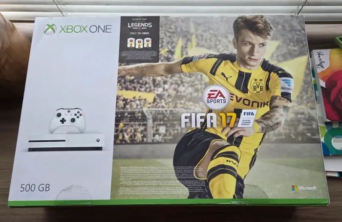 X BOX ONE 500GB + 2 CONTROLES