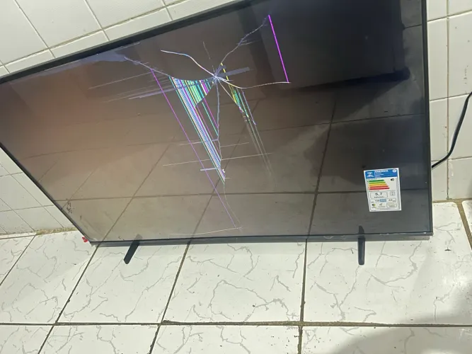 Smart TV 43 polegadas LG 1 mês de uso