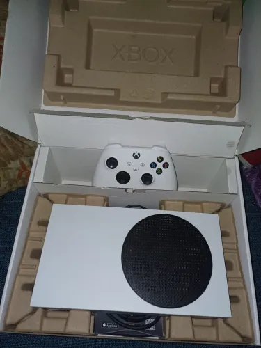 Xbox series s semi novo
