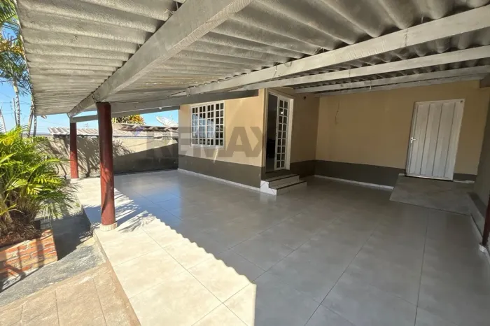 Casa Encantadora no Jardim Amazônia I, Barra do Gças.