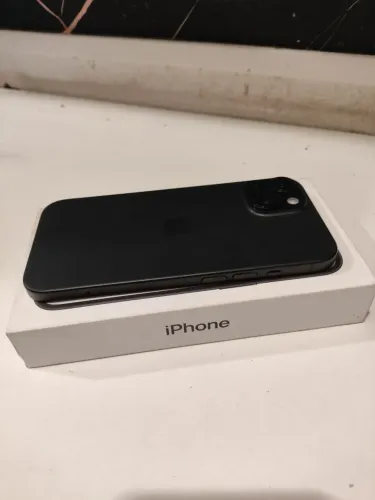 iPhone 15 128gb preto