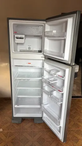 Vendo geladeira inox Brastemp 385l Frost free duplex