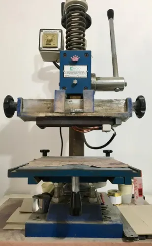 Maquina de gravação hot stamping