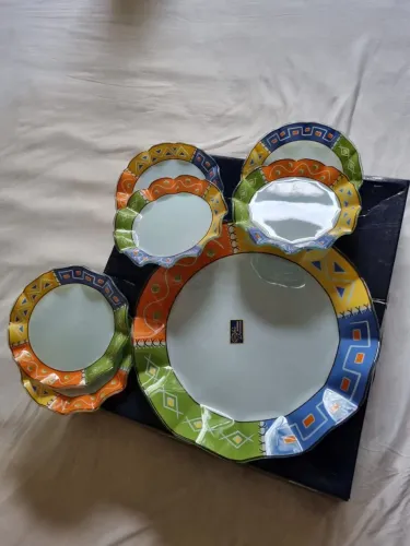 Prato de louça para pudim