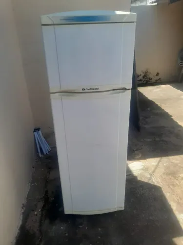 Geladeira continental 110 V 