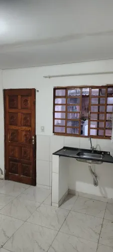 Alugo casa Jardim Roberto