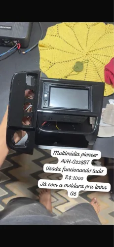 Multimídia pioneer avh-g228bt já com moldura pra linha vw g6