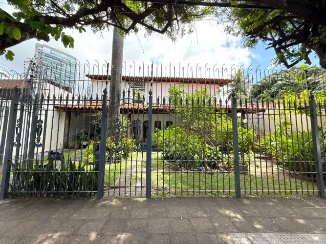 Alugo Imóvel Comercial na Enseada do Suá com 600m² Construídos e 30 Vagas - R$ 60.000,00