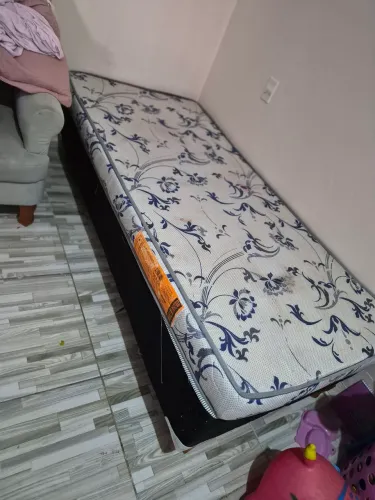 Cama de solteiro 
