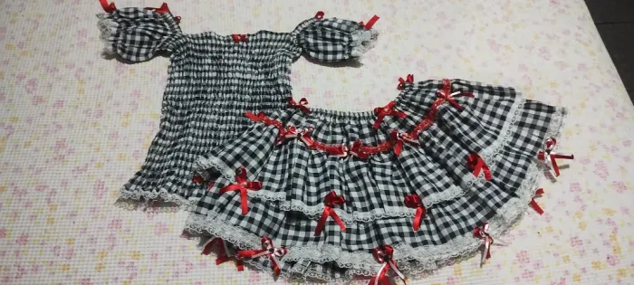 Caipira feminina adulto