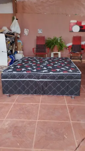 Vendo essa cama box casal.nova