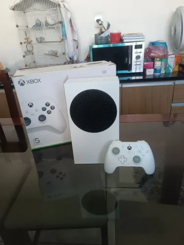 Xbox séries S funcionando perfeitamente 1950 reais com frete grátis 