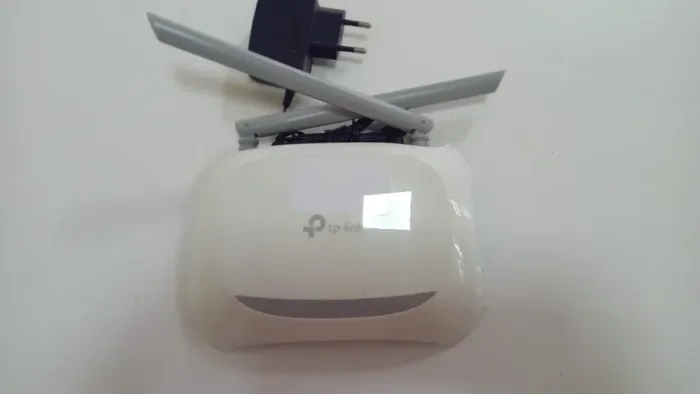 Roteador Wi-Fi TP-Link 2 Antenas com Fonte Bivolt | Usado em Ótimo Estado