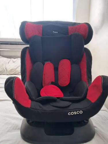 Cadeirinha para carro vira assento